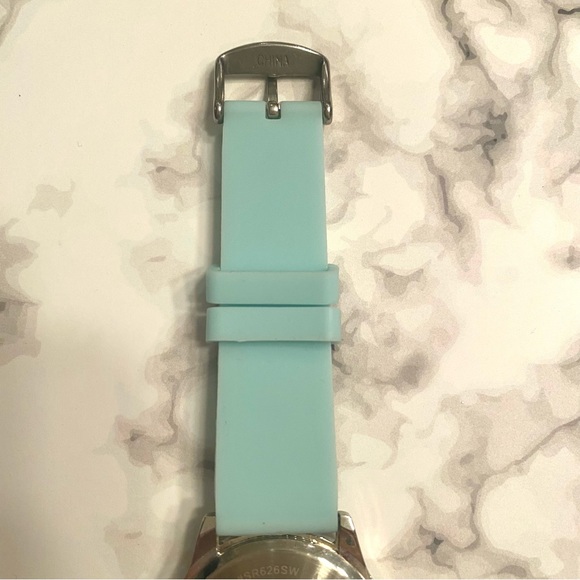 NWOT Charming Charlie Pastel Blue Green Crystal Halo Rubber Silicone Watch - Picture 9 of 10